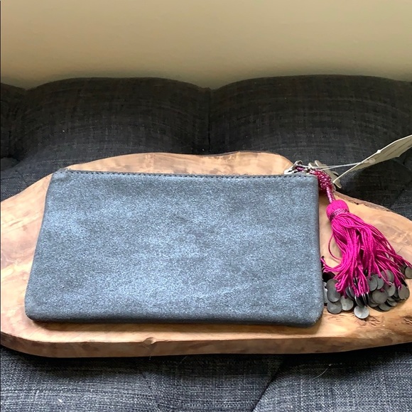 Lucky Brand Beaded Tassel Grey Metallic Pouch - Picture 2 of 2